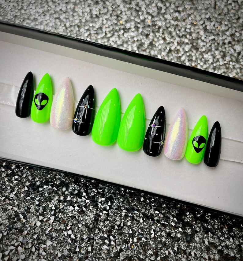 Presione sobre uñas / Alien / Holográficas / Uñas acrílicas / Uñas postizas