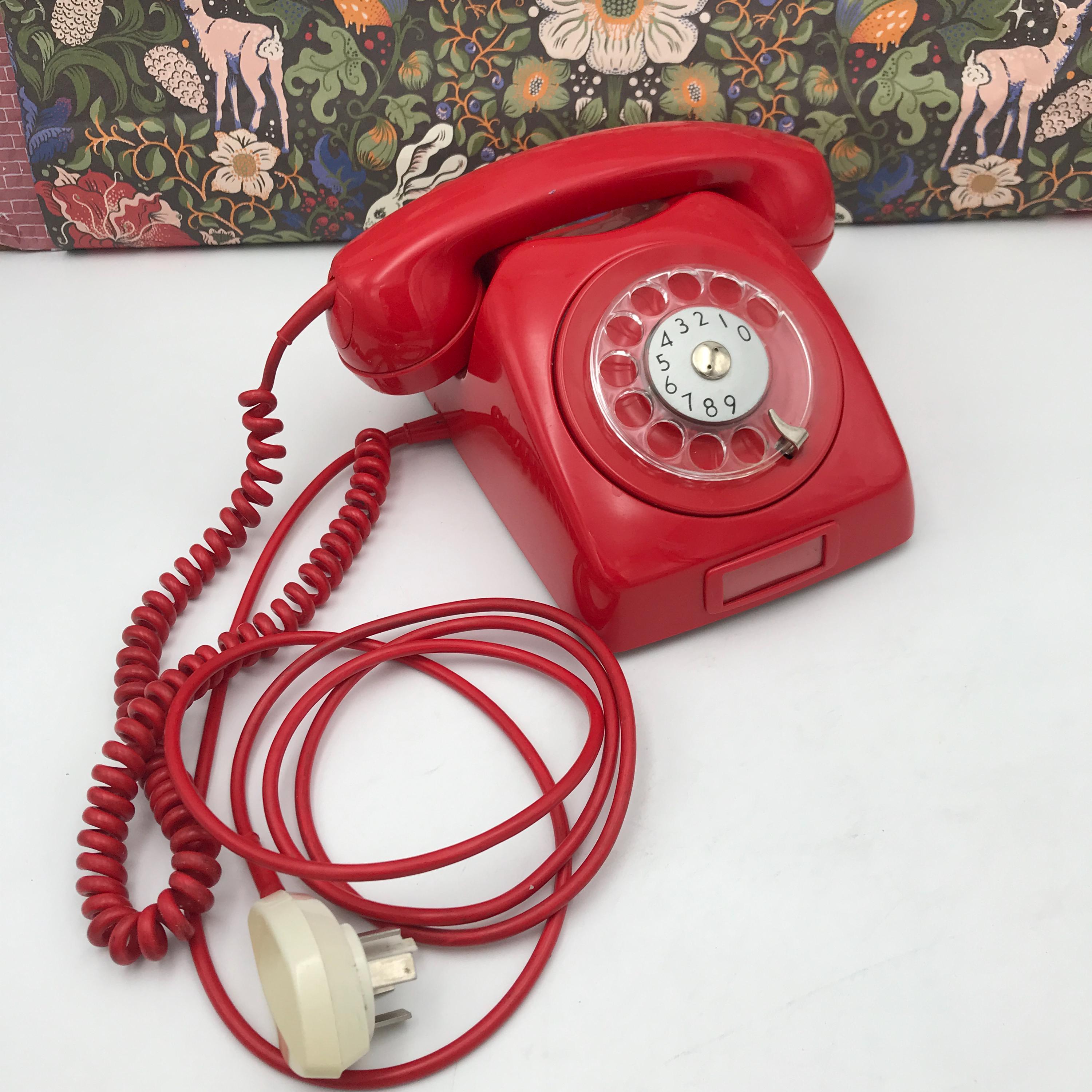 スウェーデンの赤い電話 / LM Ericsson / スウェーデン ヴィンテージ