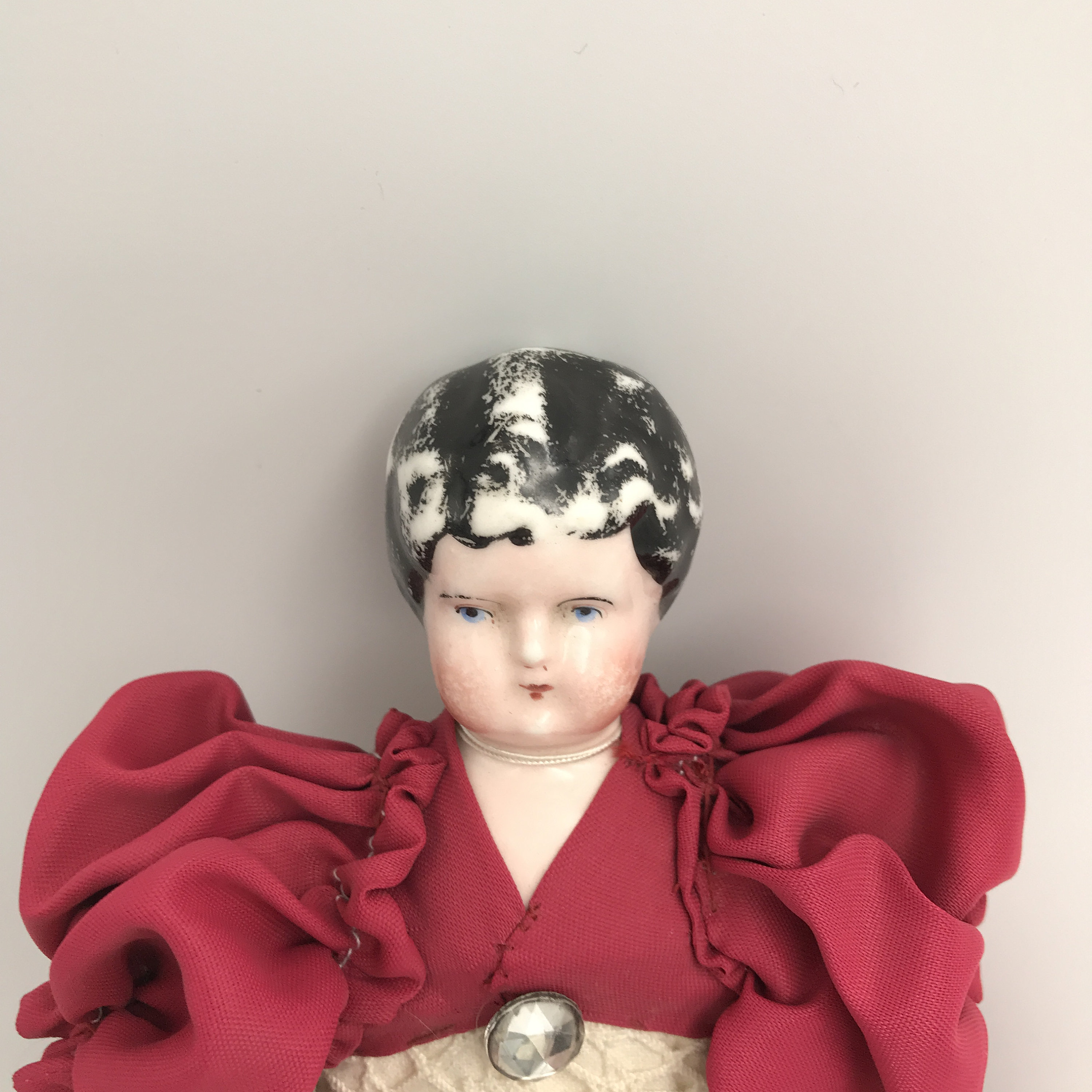 磁器製の頭部を持つアンティークのドイツ人形 / コレクターズドール 磁器製の頭部を持つアンティークのドイツ人形 / コレクターズドール