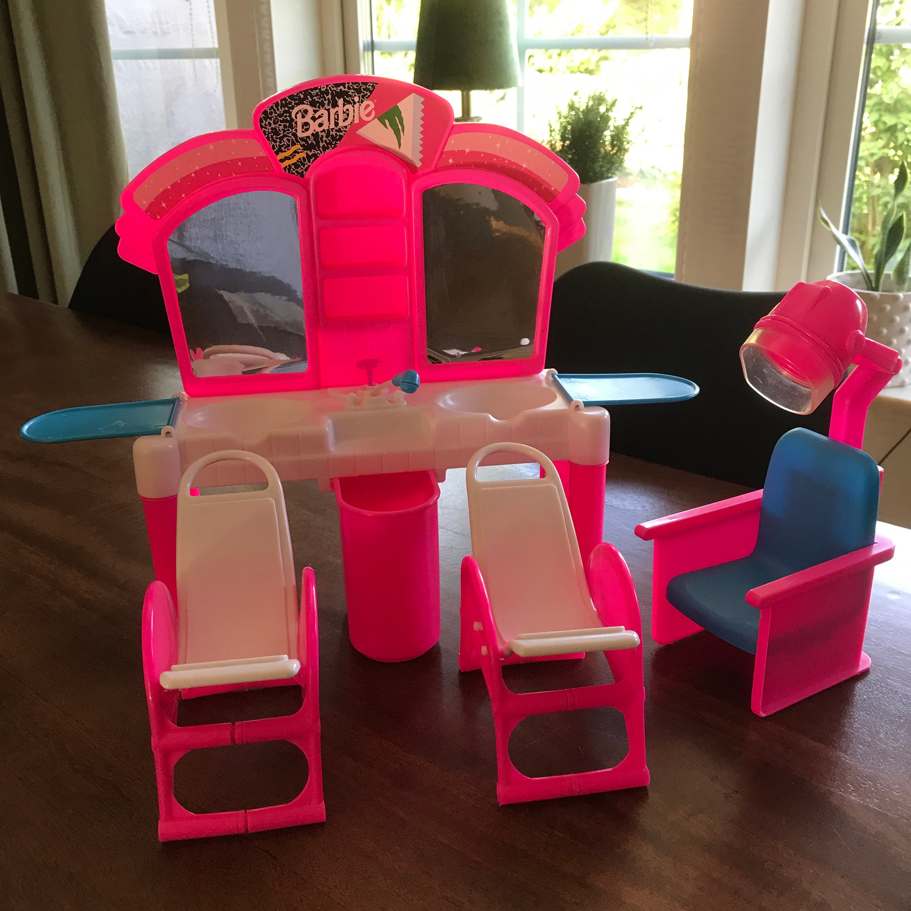 Barbie Mattel Hair Salon 1993