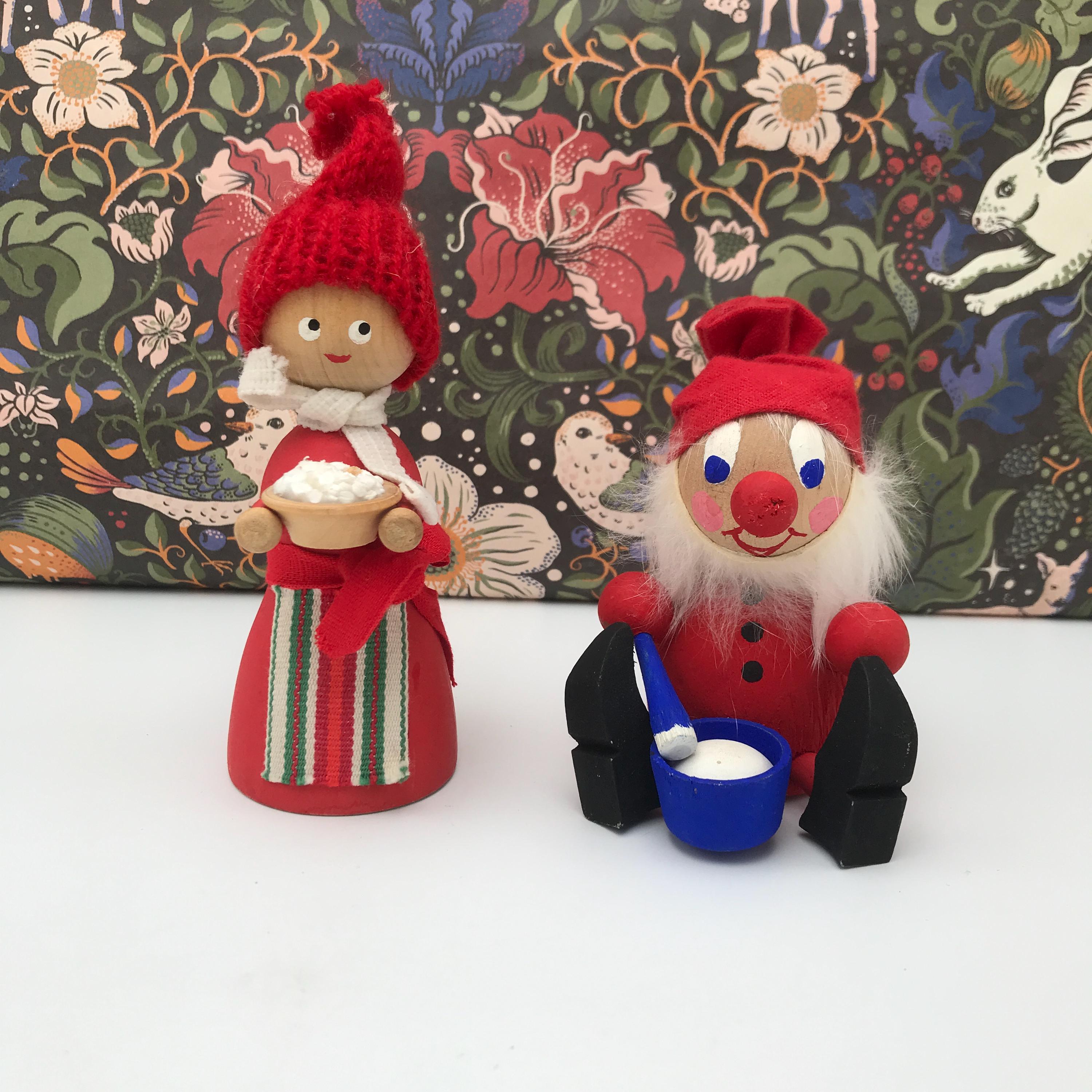 Santas in Wood / Handmade / Sweden / Vintage - Etsy UK