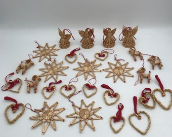 Christmas tree decorations in straw / Sweden