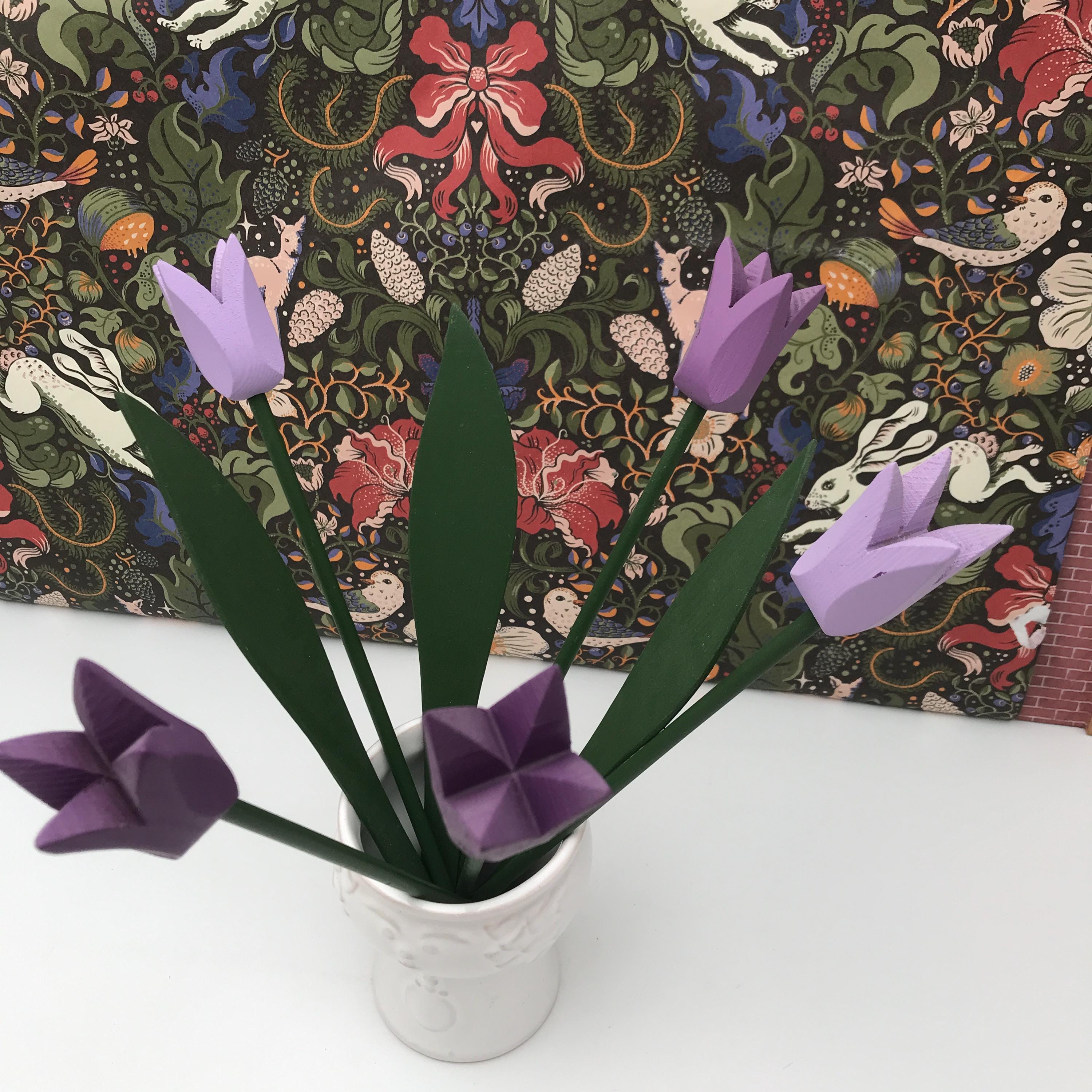 北欧　木製チューリップ　スウェーデン　ヴィンテージ スウェーデンで見つけた木製チューリップ &葉っぱ No.5117