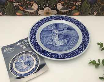 Mors dag 1975 collectible hanging plate from Rörstrand Sweden / Mother's Day /vintage