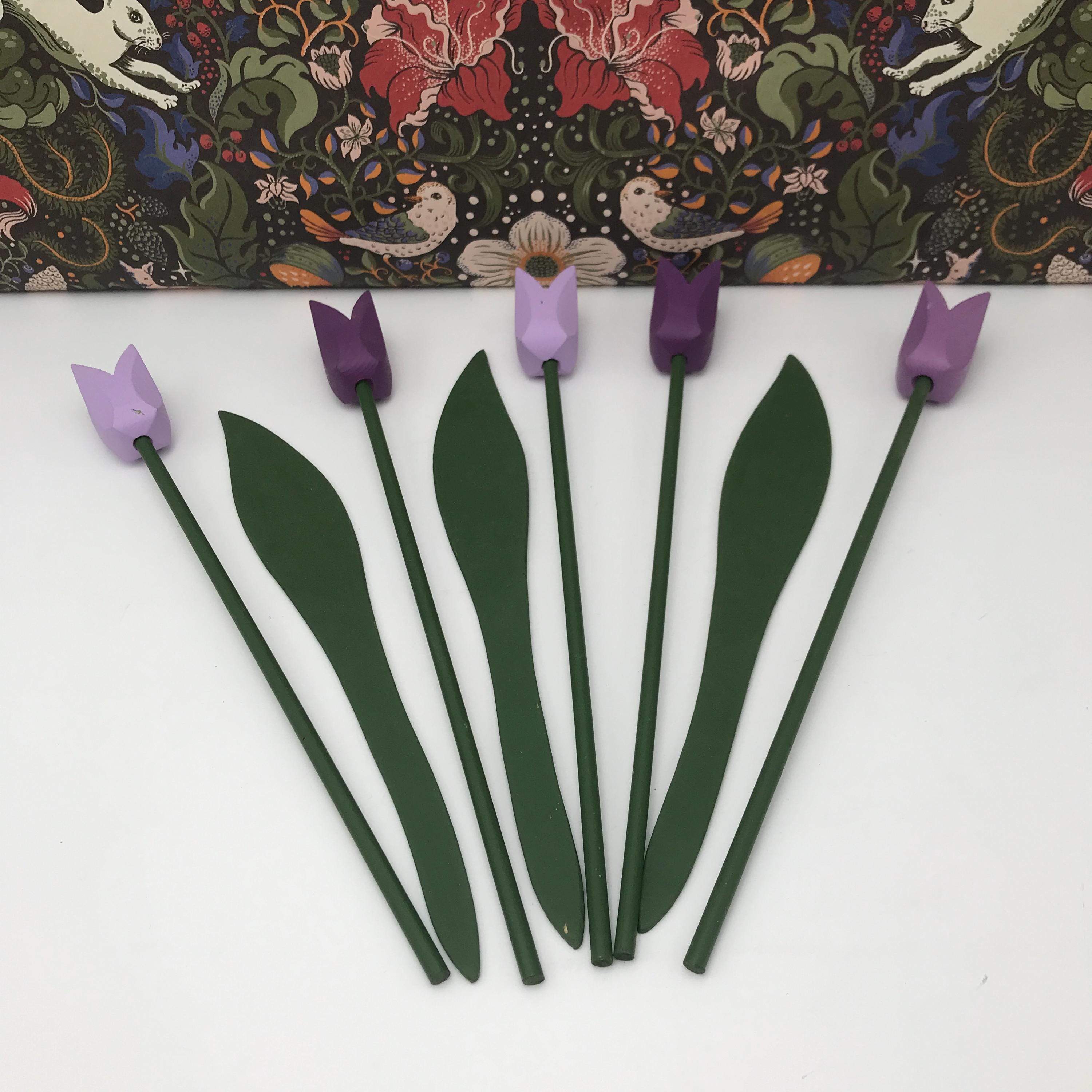 北欧　木製チューリップ　スウェーデン　ヴィンテージ スウェーデンで見つけた木製チューリップ &葉っぱ No.5117