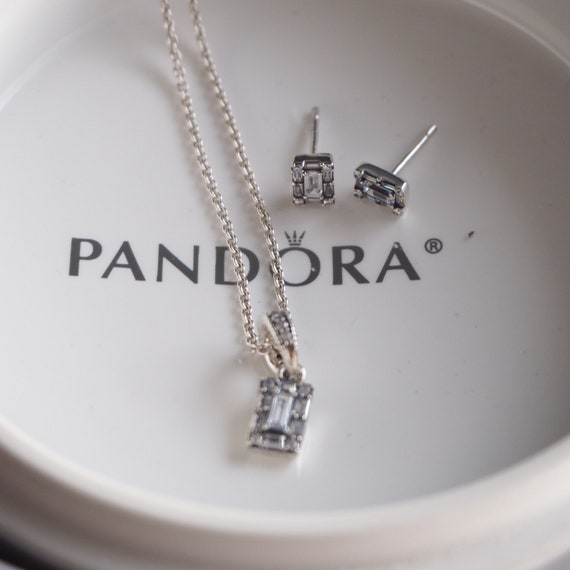 Authentic PANDORA Luminous Ice Necklace 
