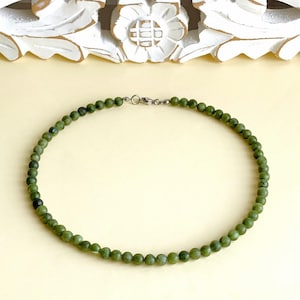 genuine Taiwan jade, naturally undyed, necklace made of 6 mm pearls