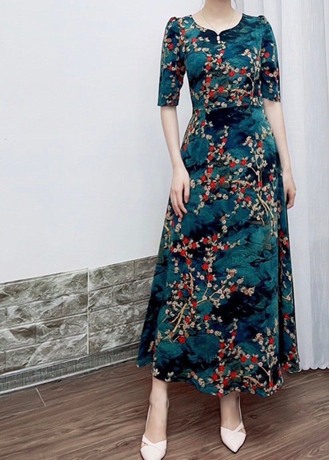 Vietnamese-style Embroidered Heavy-duty Long-sleeve Loose Ruffle Dress main image 1
