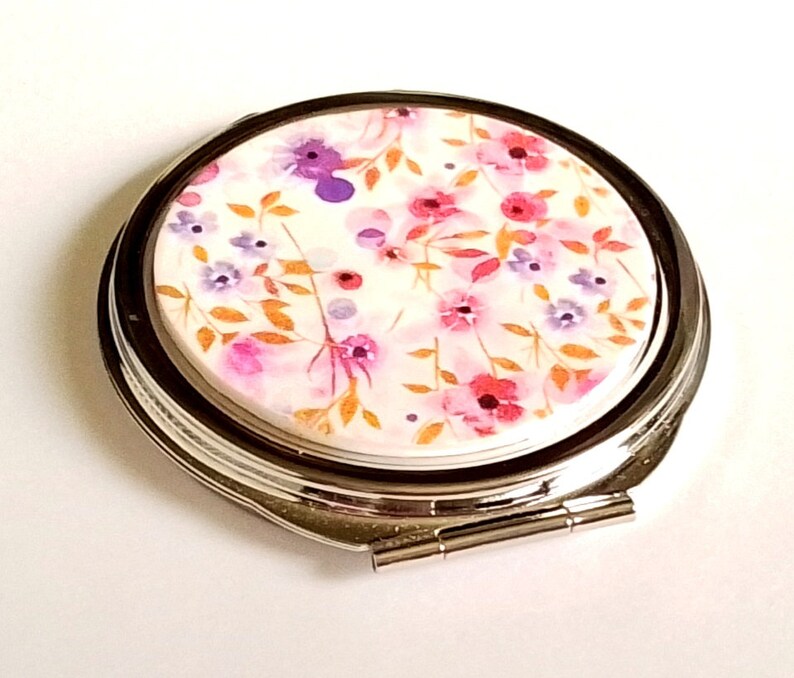 Bag mirror decorated with polymer clay floral pattern image 4