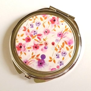Bag mirror decorated with polymer clay floral pattern image 3
