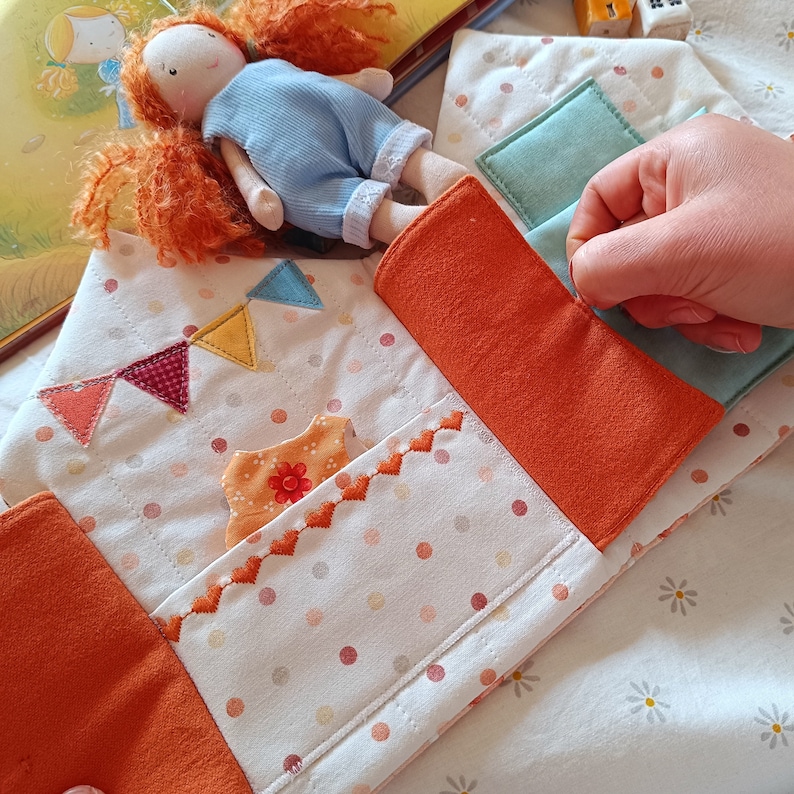 Patron et tutoriel de couture pour maison de poupée Petite maison de poupée en textile doux à monter soi-même pour poupée de 15 cm, petite maison de poupée portable pour bébé et tout-petit image 5