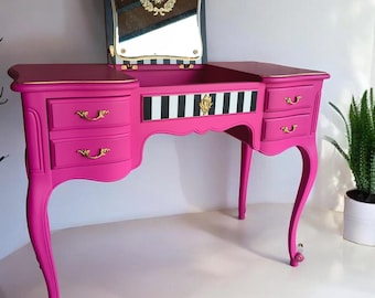 Hot Pink Pretty Girl Vintage Vanity