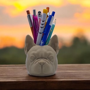 Portapenne Bulldog francese – Accessorio da scrivania unico stampato in 3D per gli amanti dei cani