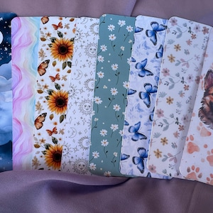 Bookmark, bookmark, bookmark, bookmark, book separator or book separator
