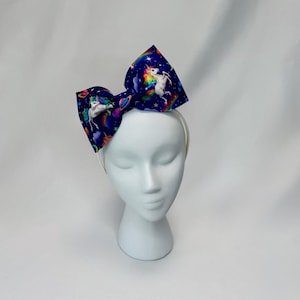 Unicorn  Rainbow Headband Pride Statement Headpiece Rainbow Fabric Bow Fascinator LGBTQ Party Hat Rainbow Girls Cheer Bow Hair Accessory