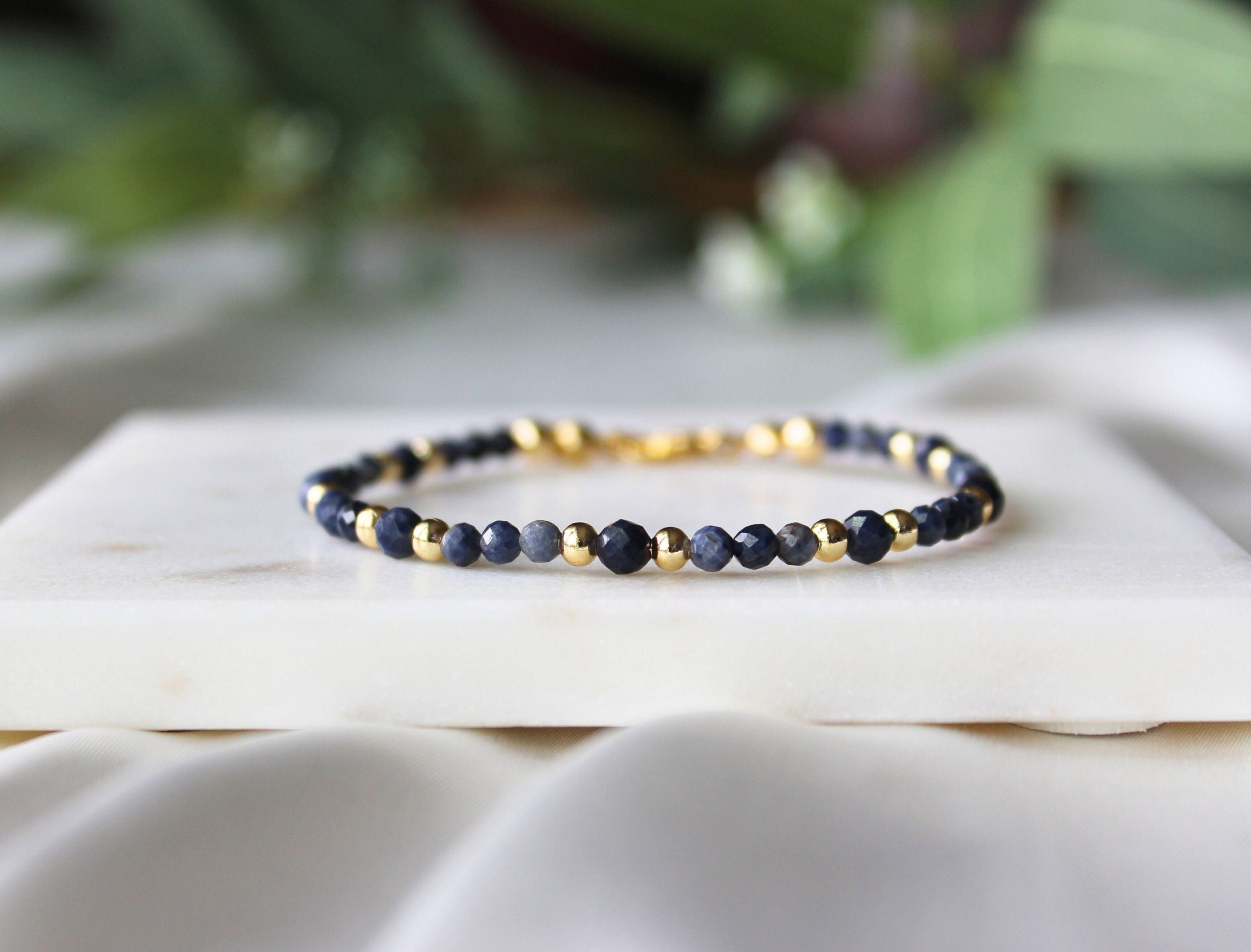 Oval Cut Blue Sapphire Bracelet, Solid Gold Diamond Bracelet, Unique Sapphire  Bracelet, Mothers Day Gifts - Etsy