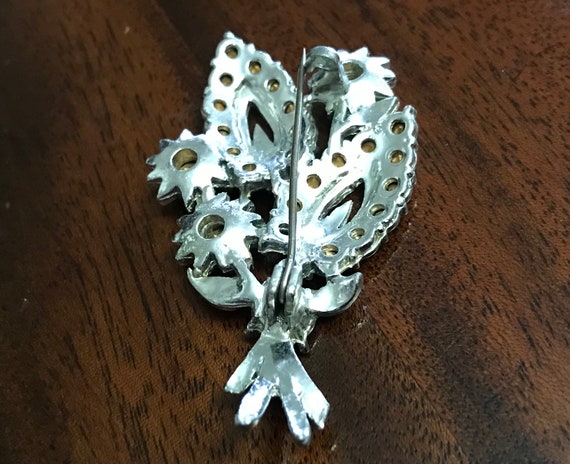 Stunning vintage diamanté floral spray brooch - image 6