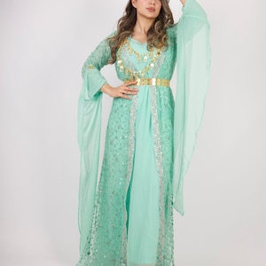 Handgefertigtes türkisgrünes kurdisches Kleid – Traditionelle dreiteilige ethnische Kleidung