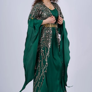 Green Kurdish Dress – Handmade Traditional Outfit for Newroz, Weddings & Festivals