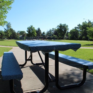 Securable Tablecloth and 2 Fitted Bench Covers in Blue with Storage Bag for 6&#39; or 8&#39; picnic tables