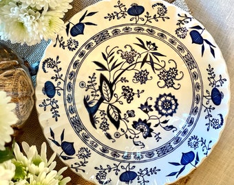 J&G Meakin Blue Nordic round vegetable bowl/classic blue and white china/GrandMillenial Style/Southern Style/Chinoiserie Chic