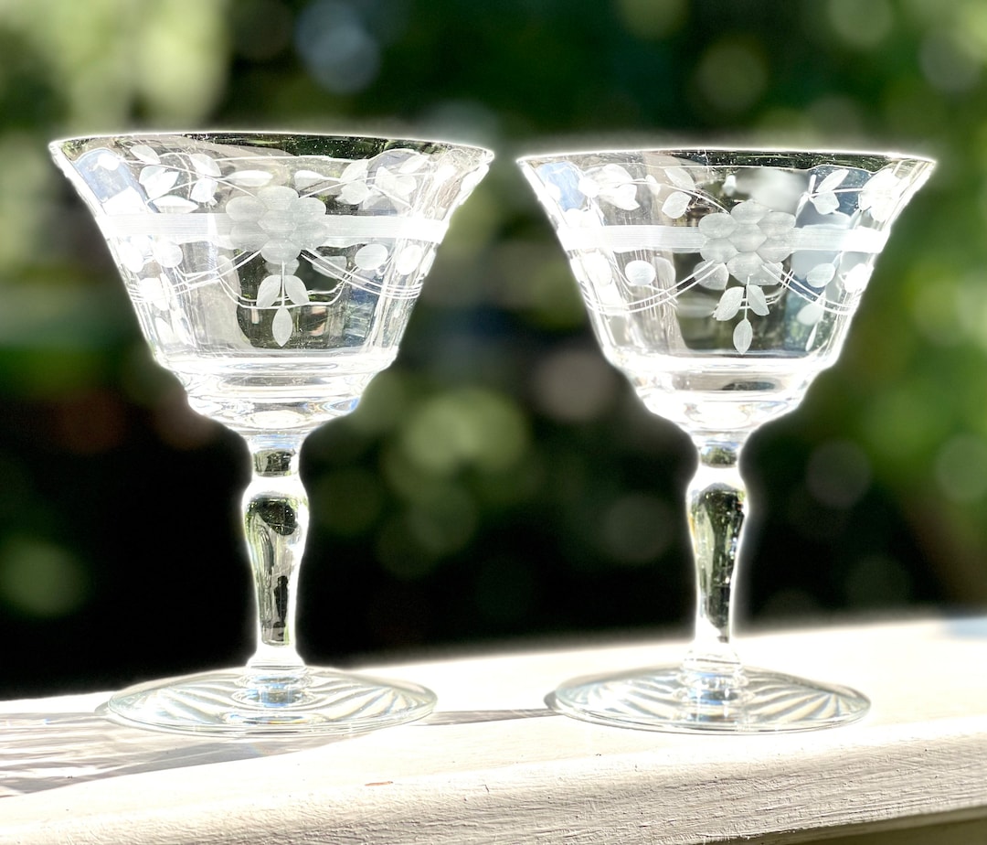 Vintage Etched Champagne Coupe Glasses/tall Sherbet Etsy