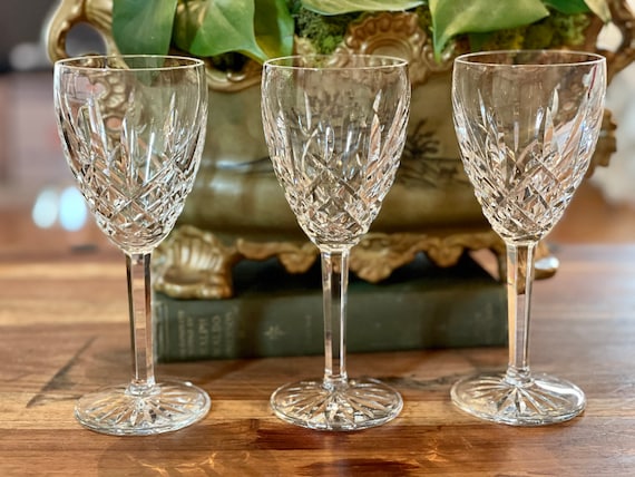 Monogram Chic Wine Glasses - Set of 4