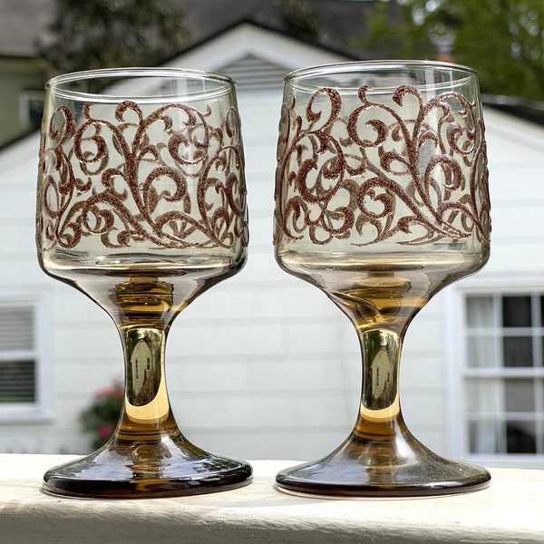 Vintage Libbey Glass Company Prado wine glasses- vintage bar glasses- brown wine glasses- Smokey brown glasses- 70's wine glasses set of 2