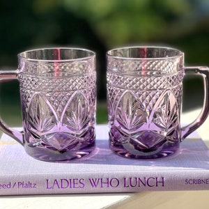 Cristal D&#39;Arques-Durand Antique Amethyst mugs/purple glass mugs/lavender glass mugs/purple coffee mugs/vintage purple glass mugs set of 2