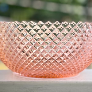 Vintage Anchor Hocking Miss America Pink large fruit bowl/large pink bowl/pink depression glass/pink glass serving bowl/Read description