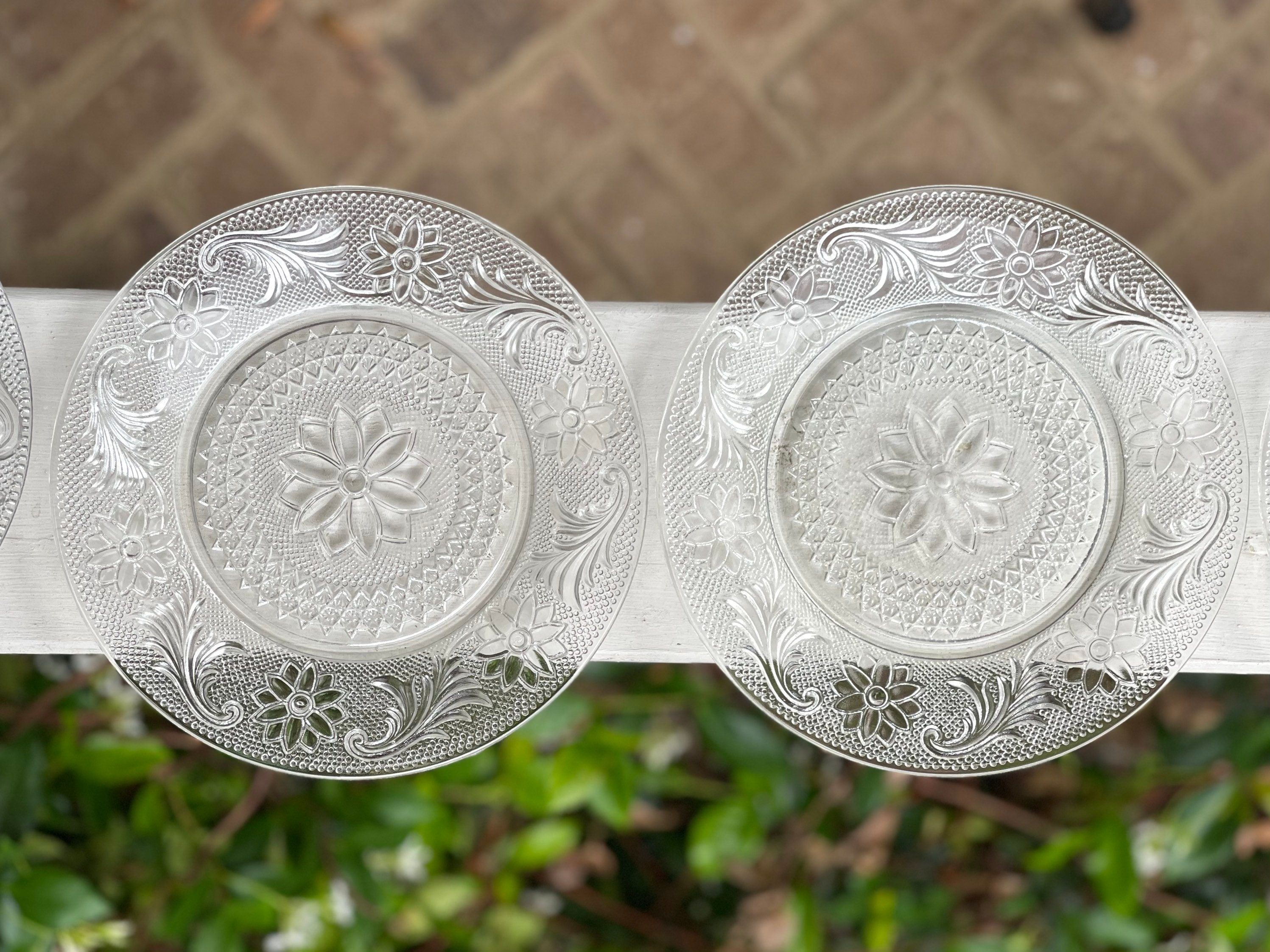 Vintage Indiana Glass Sandwich Clear Luncheon Plates/clear Salad Plates