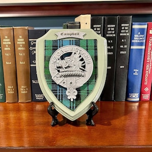 Campbell Scottish Clan Tartan Badge Crest Plaque