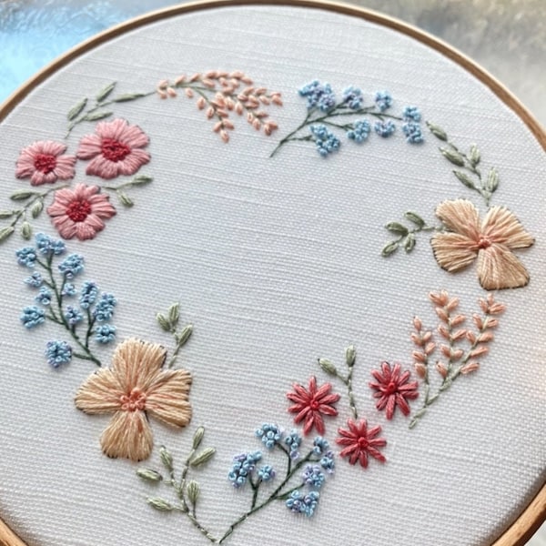 Floral Heart Embroidery kit, Beginner DIY embroidery, Full kit, Modern hand embroidery