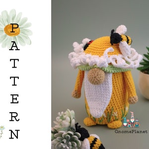 Crochet daisy gnome pattern, amigurumi garden gnome