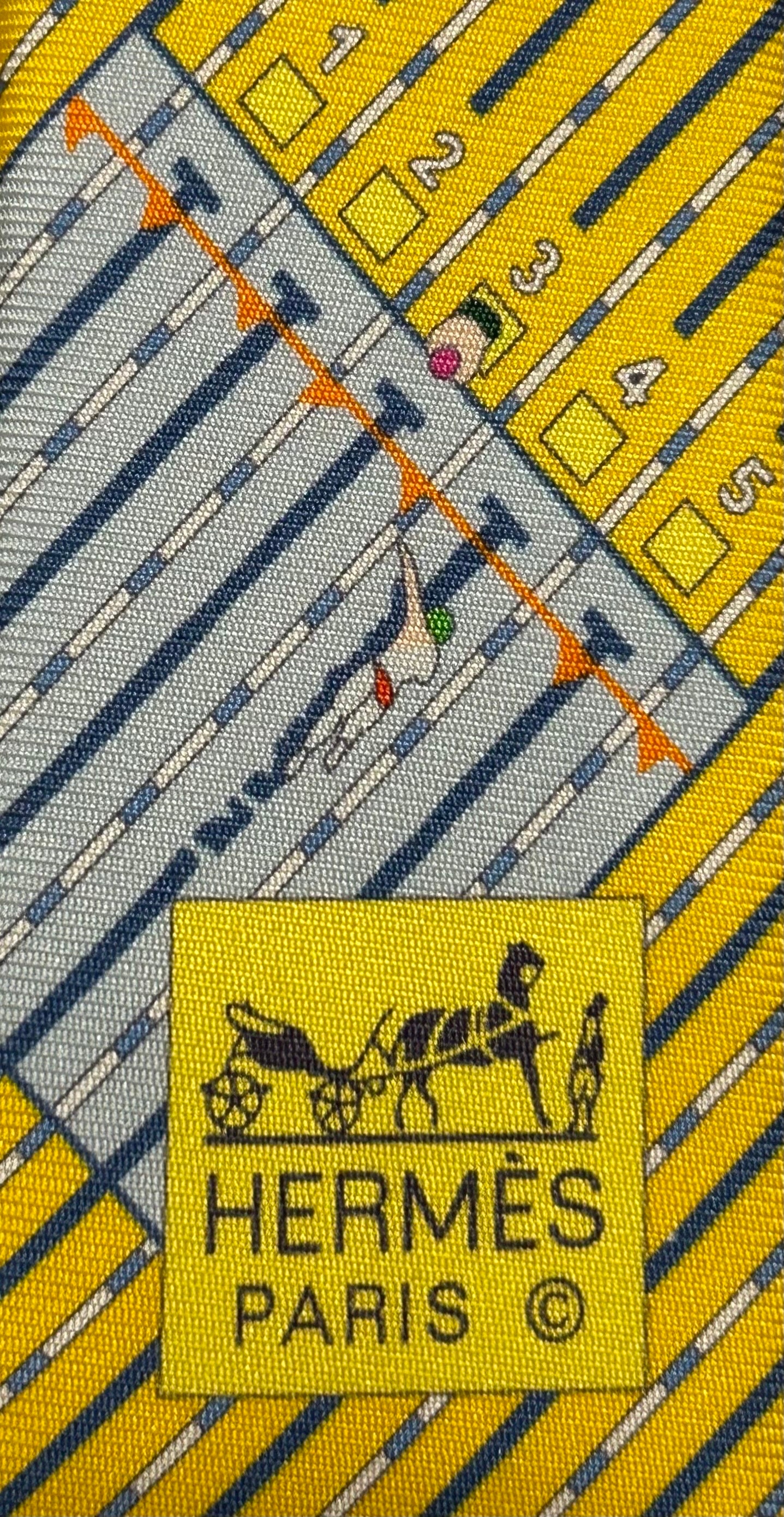 HERMES 646081 FA Yellow “Swimming” 100% Silk tie new without tags