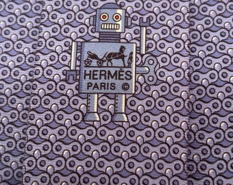 HERMES 645999 OA Light Blue “Robot" Pattern silk Tie New without tags