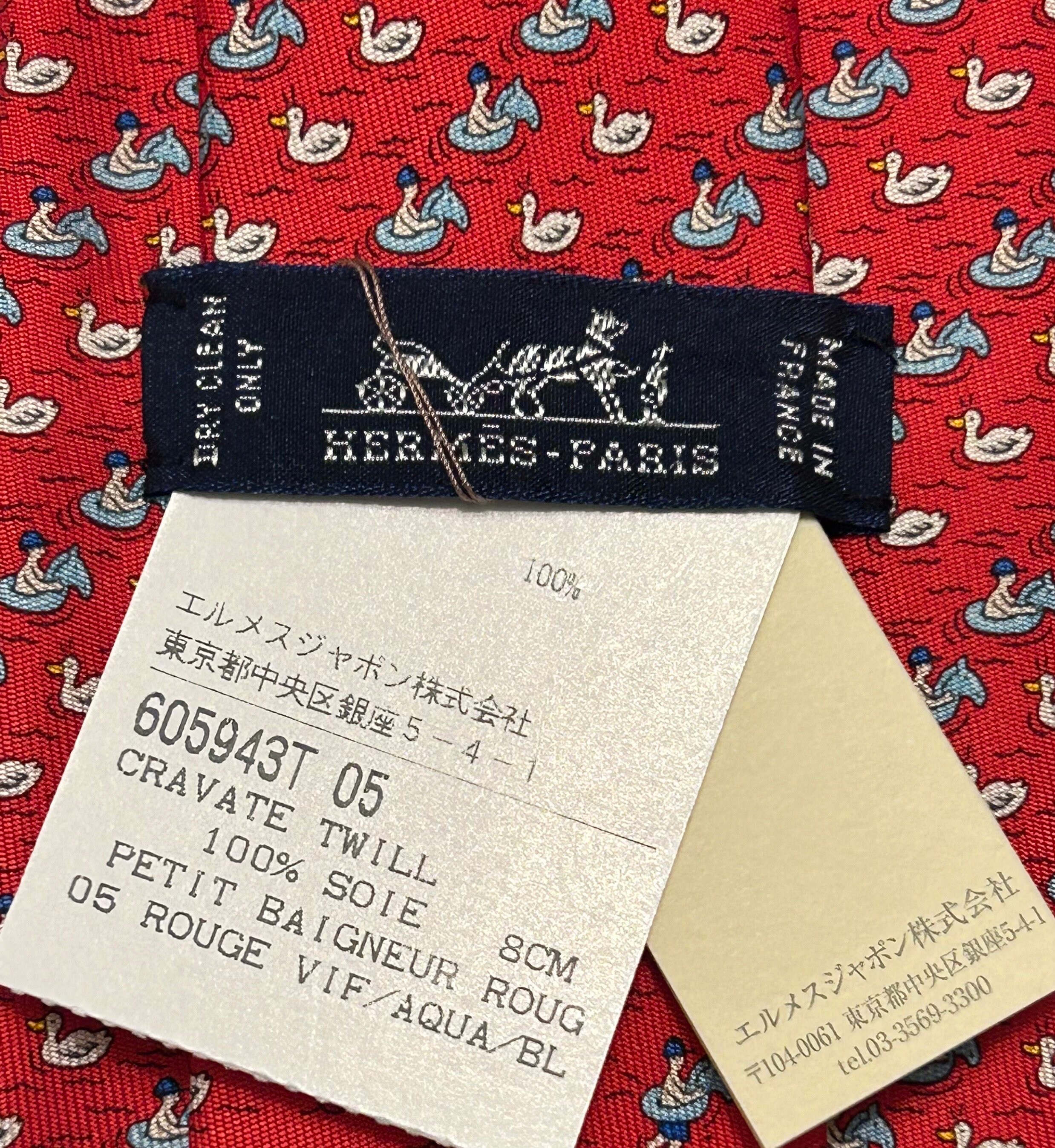 Cravate Hermès En Soie - Motif 'verrouillage' Rouge - Neuve Sans étiquette - Idéale Pour Un Look élégant
