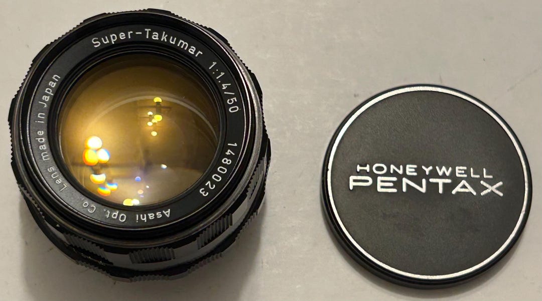 Pentax SP 　 Super Takumar 50mm f1.8 Pentax Super Takumar 50mm F1.4 Rare 8 Element Tested Good