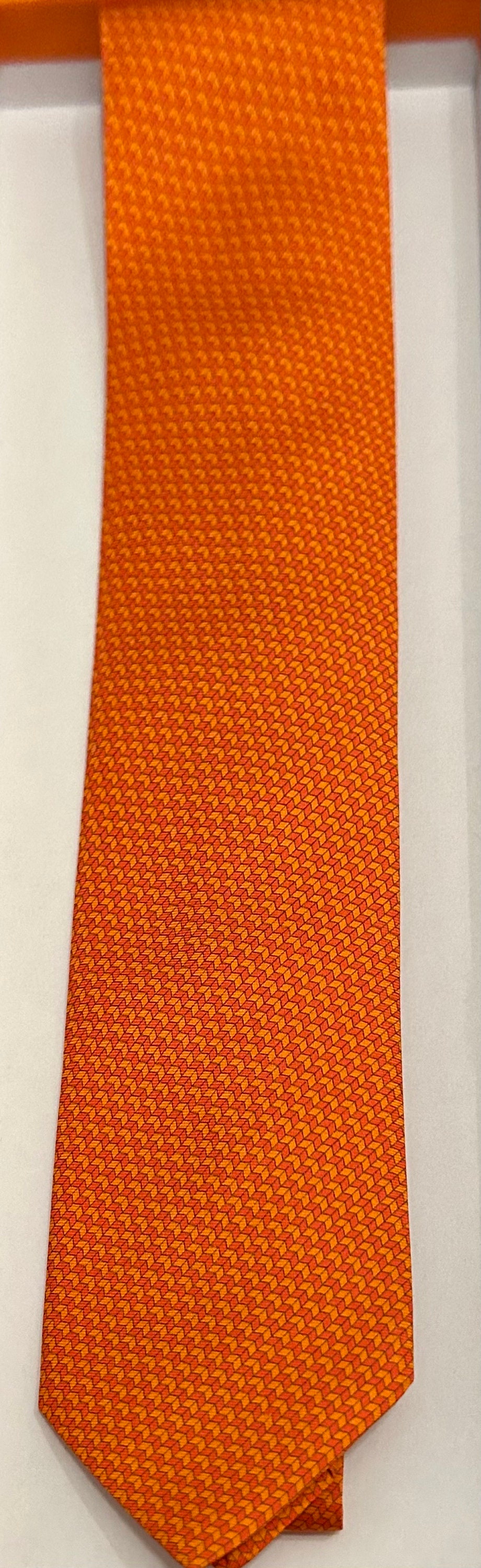 Carré Hermès En Soie - Motif 'H' Orange, 8cm De Large, 157cm De Long, Occasion Très Bon état
