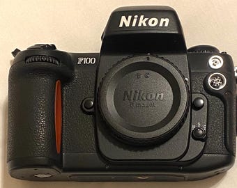 Nikon F100 一眼レフカメラ + Nikkor 28-105mm Nikon F100 + Nikon AF Zoom-Nikkor28～105ミリ F3.5～4.5D(IF