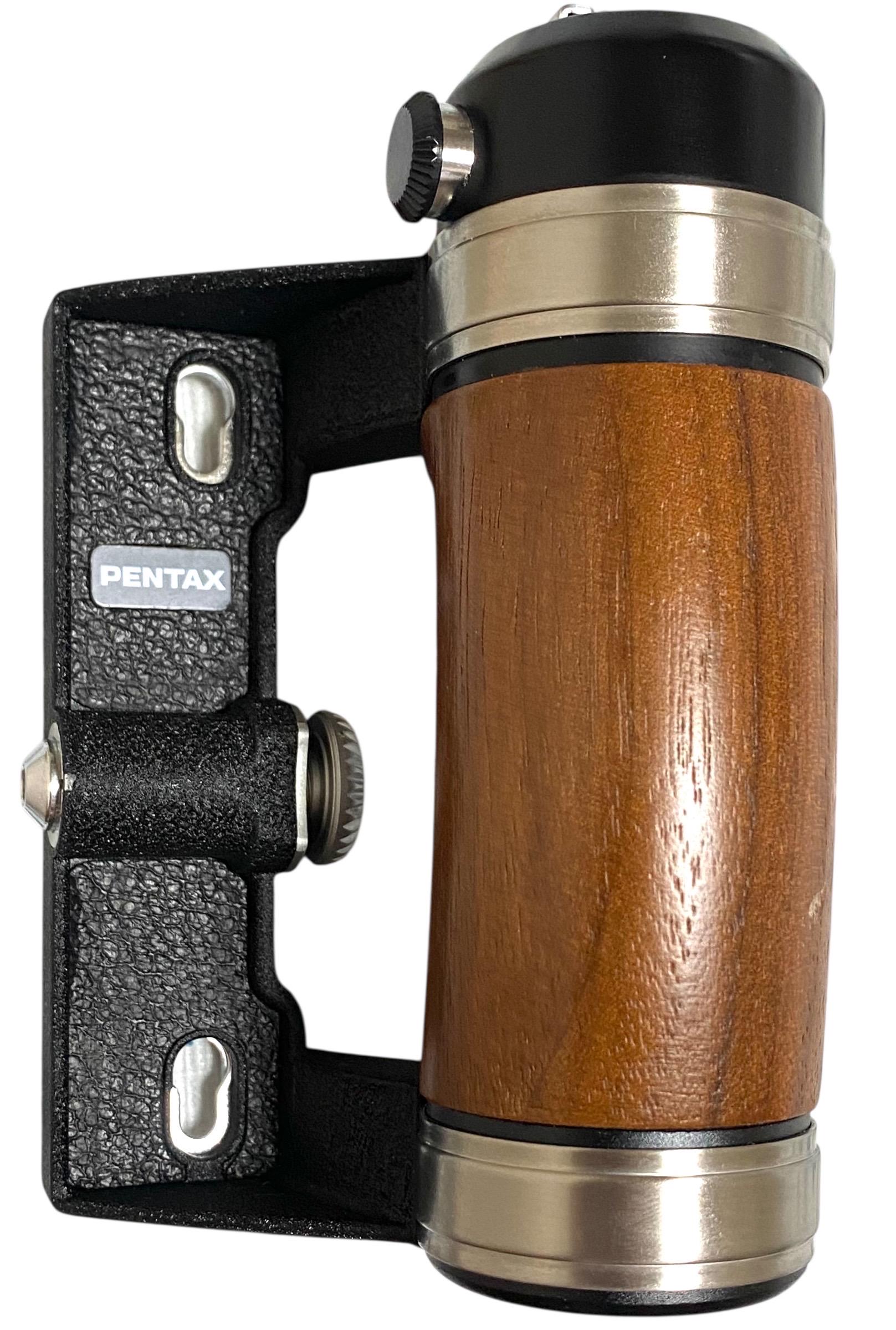 ペンタックス PENTAX 67 6X7 木製グリップ #238e 6x7・ 67用 木製グリップ PENTAX ペンタックス | 近江寫眞機店