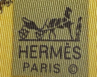 HERMES 7794 FA 100% zijden felgele stropdas, nieuw zonder prijskaartjes