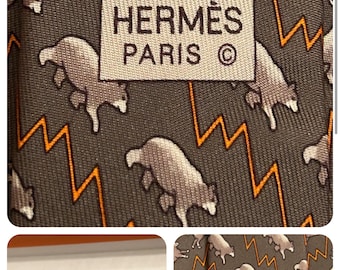 HERMES TIE 5456 FA brown Bull and Bear Wall Street Brand new no tags