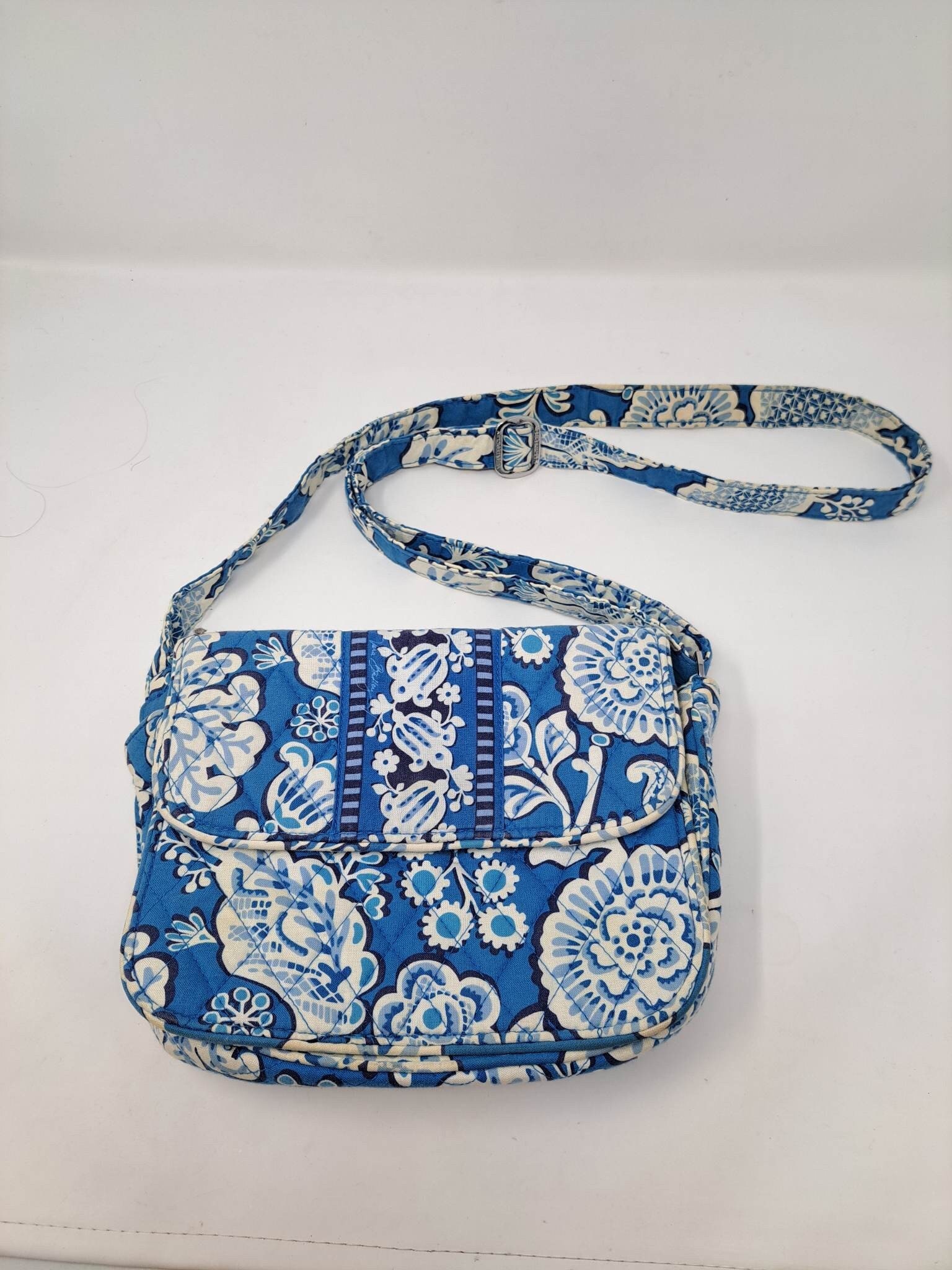 Vera Bradley Blue Lagoon Retired Pattern Small Crossbody Bag