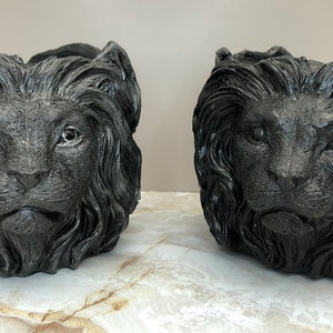 Father Lion Head Cement Planter Glossy Black image 8