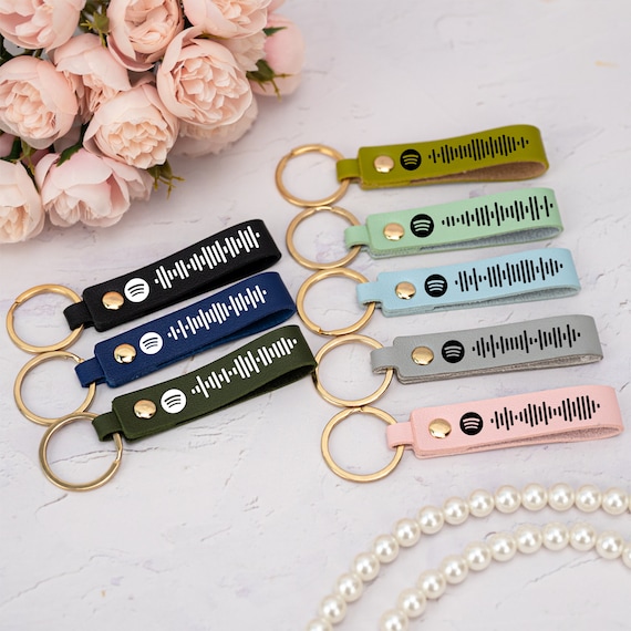 Personalized Scannable Spotify Code Keyring,Custom Song Keychain, Music Lover Gift,Engraved Leather Keychain,Valentine Gift,Anniversary Gift