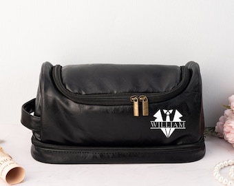 Groomsmen Gifts, Personalized Men's Leather Toiletry Bag, Engraved Dopp Kit, Gift for Him, Travel Toiletry Bag, Men's Leather Accessory