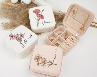 Personalized travel jewelry box, small square earring organizer, bridesmaid gifts box Jewelry Leather Travel Case, Jewelry Holder Case