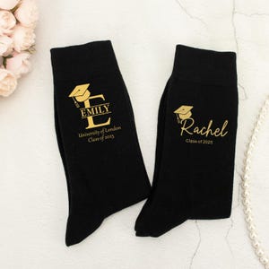 Personalisierte Abschlusssocken, Abschlussgeschenk für ihn, Abschluss-Socken, Abschlussgeschenke für die Klasse von 2025, College-Abschluss-Geschenke, Abitur
