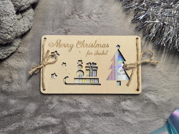 Geldgeschenk Weihnachten personalisiert aus Holz Geschenkverpackung – „Merry Christmas“ – Schlitten & Tannenbaum – Geldgeschenk Weihnachten